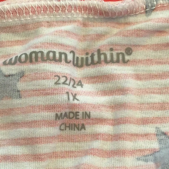 Cold Shoulder Patriotic top - Picture 2 of 3